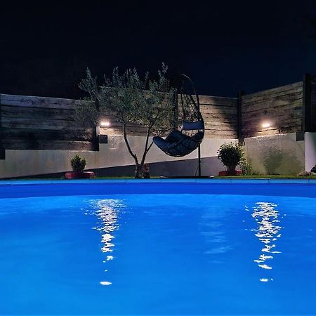 Holiday House Boost With Heated Pool Klis Dış mekan fotoğraf