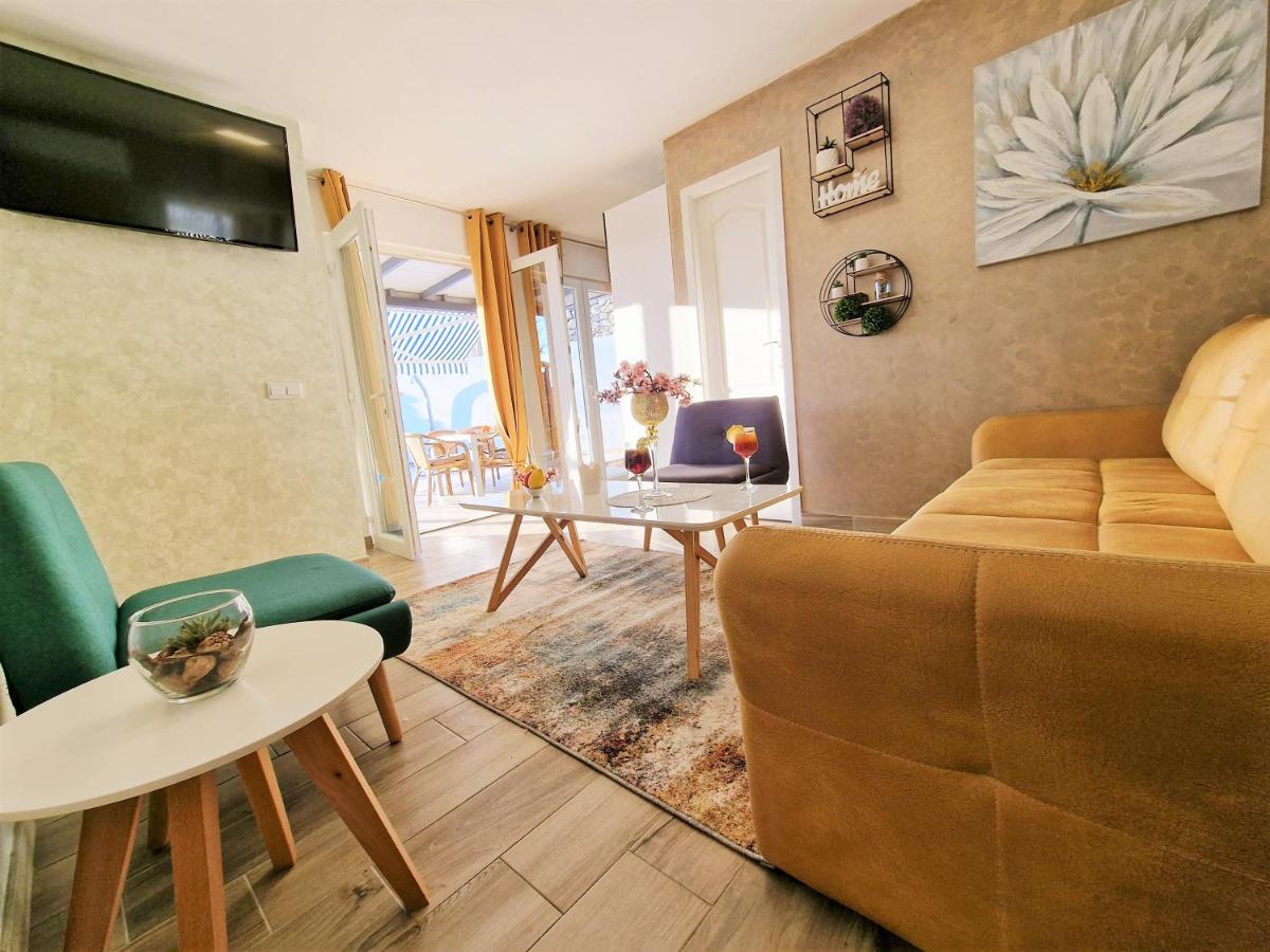 Holiday House Boost With Heated Pool Klis Dış mekan fotoğraf