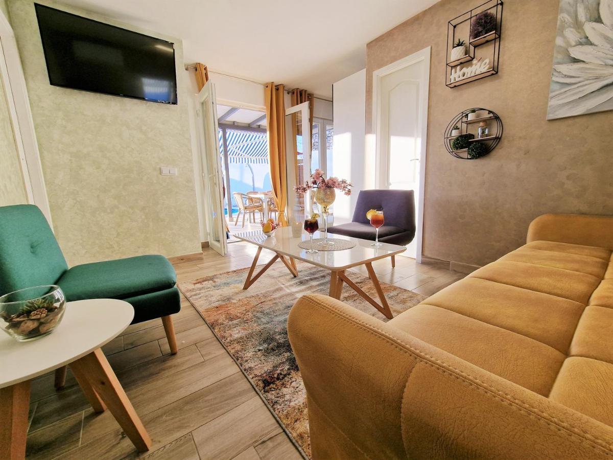 Holiday House Boost With Heated Pool Klis Dış mekan fotoğraf