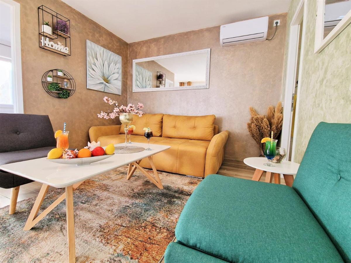 Holiday House Boost With Heated Pool Klis Dış mekan fotoğraf